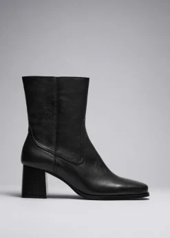 Sale & Other Stories Classic Leather Ankle Boots