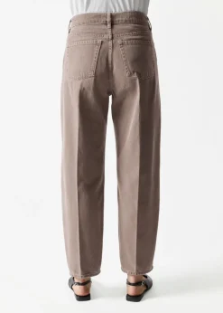 Store & Other Stories Cropped Barrel-Leg Jeans