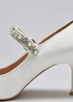 Discount & Other Stories Embellished Satin Pumps White