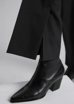 Discount & Other Stories Pointed Leather Boots Black