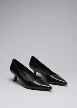 Cheap & Other Stories Point-Toe Pumps Black