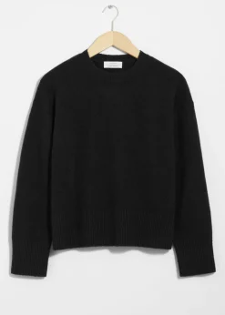 Discount & Other Stories Relaxed Fit Knitted Sweater